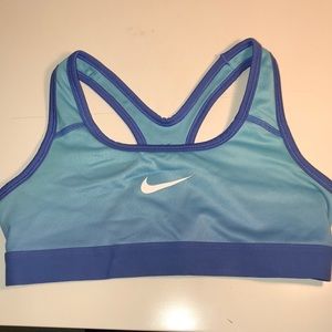 Nike sport bra YOUTH but women’s XS can wear